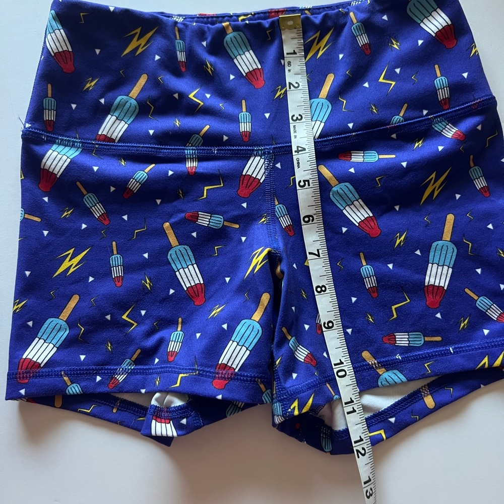 FLEO Patriotic pattern shorts!